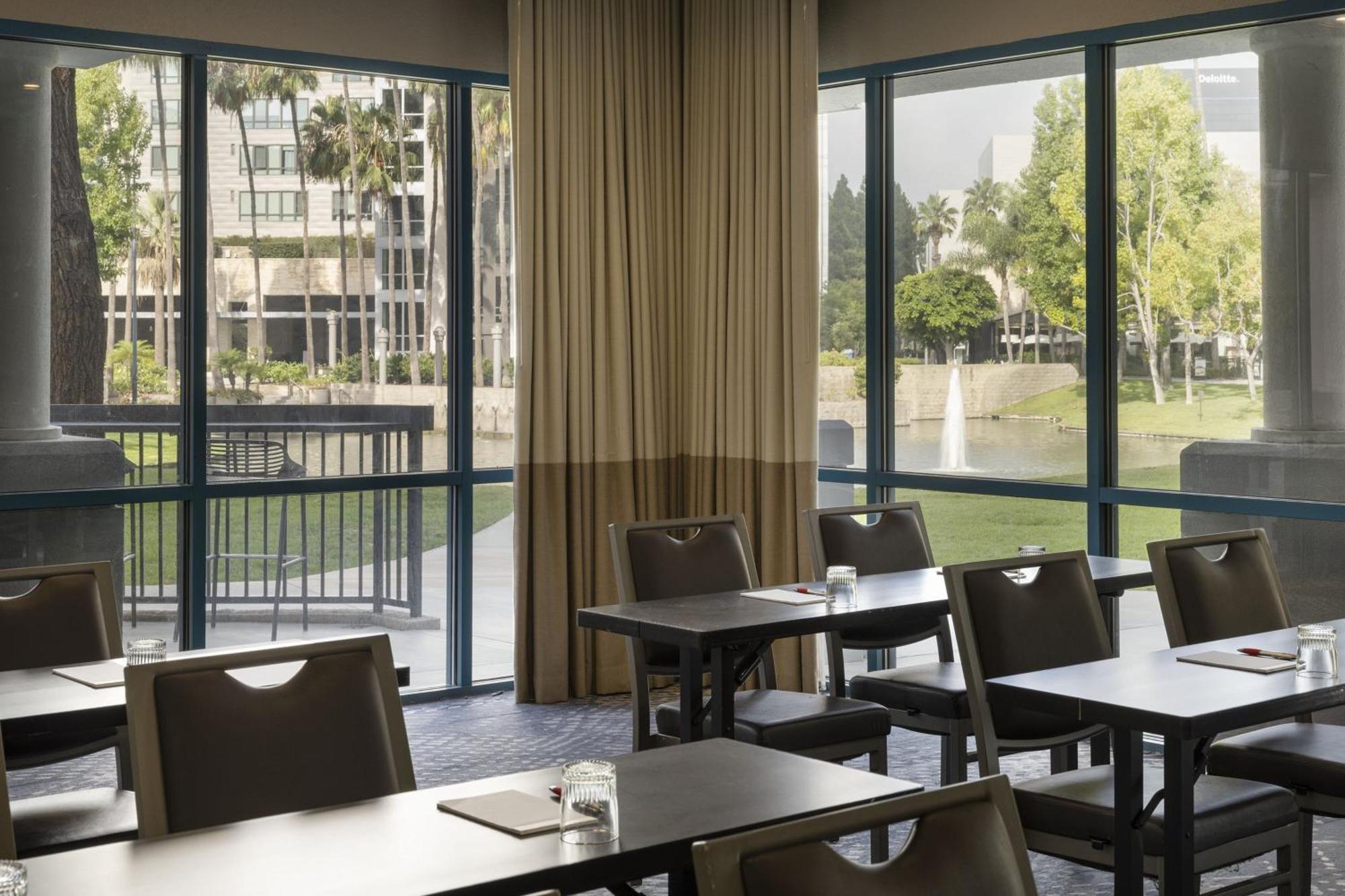 Costa Mesa Marriott Exterior foto