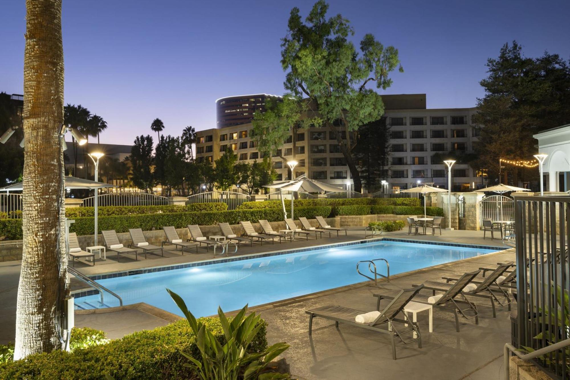 Costa Mesa Marriott Exterior foto