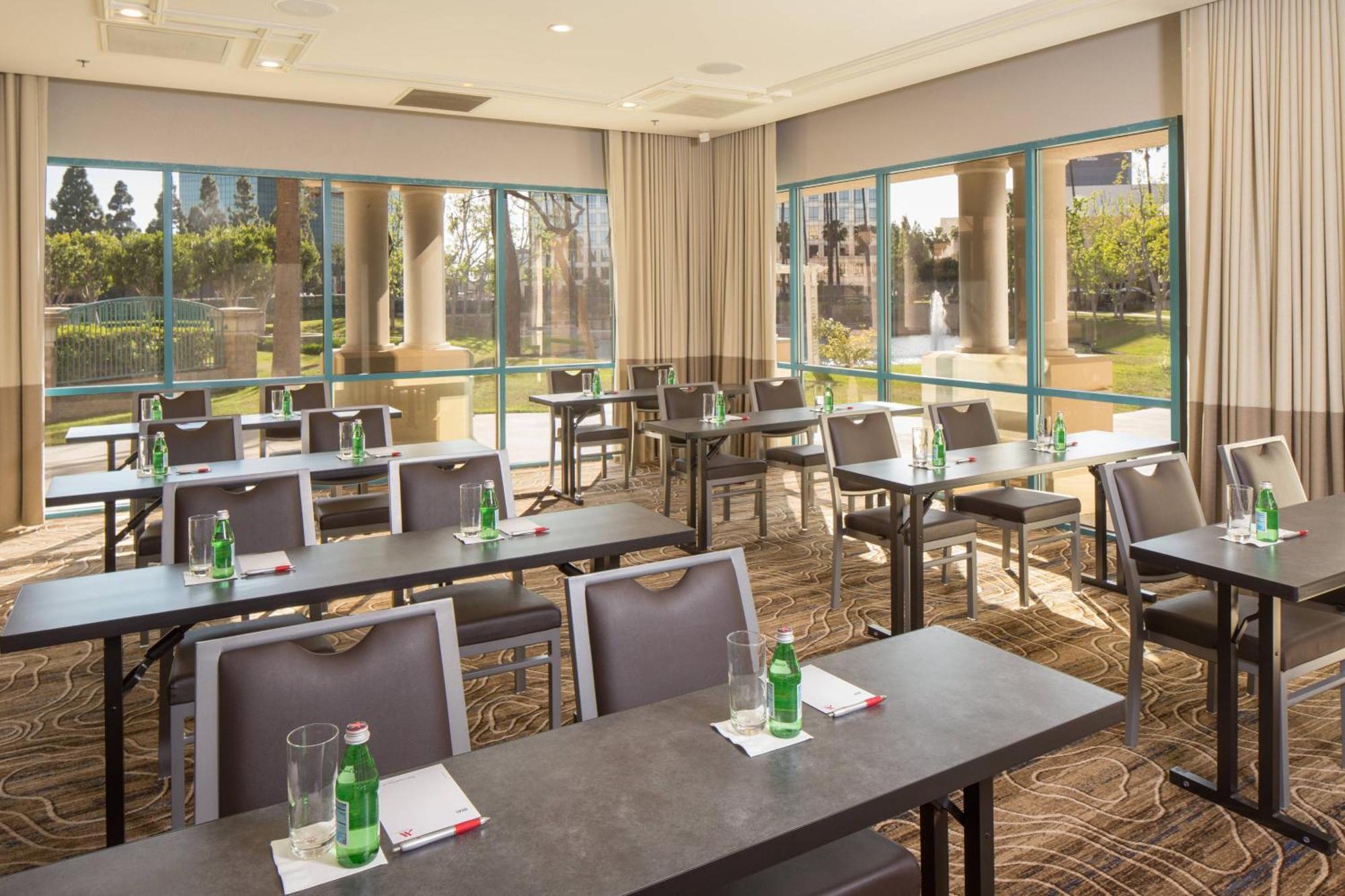 Costa Mesa Marriott Exterior foto
